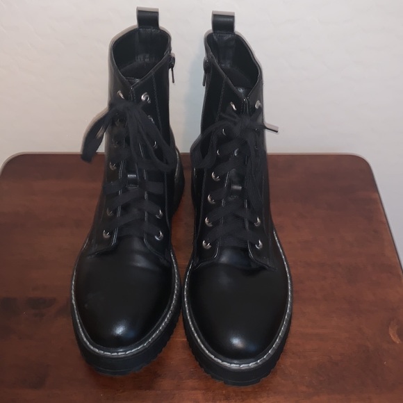 MADDEN GIRL BRAND NEW SIZE 11 JET BLACK & SUPER CUTE COMBAT BOOTS - Picture 2 of 10